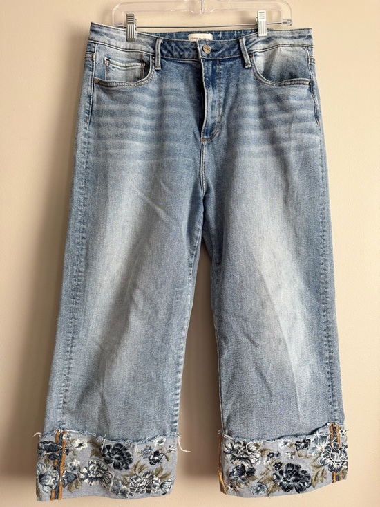 DRIFTWOOD Denim - Driftwood Charlee Embroidered Floral Cuff Barrel Leg Jeans Size 33 euc Sundance